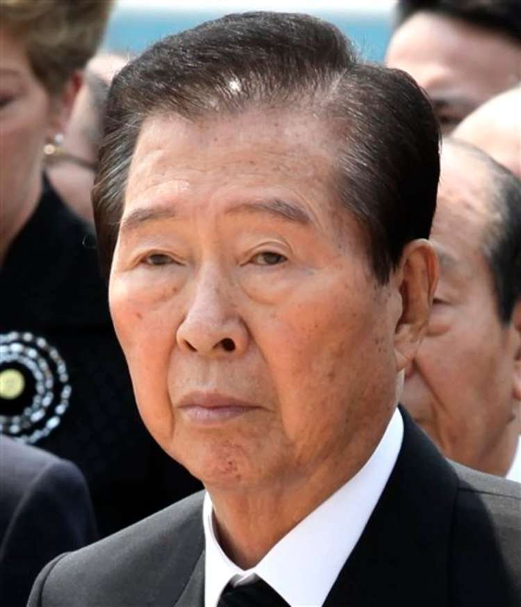 Kim Dae-Jung (1998 – 2003)
