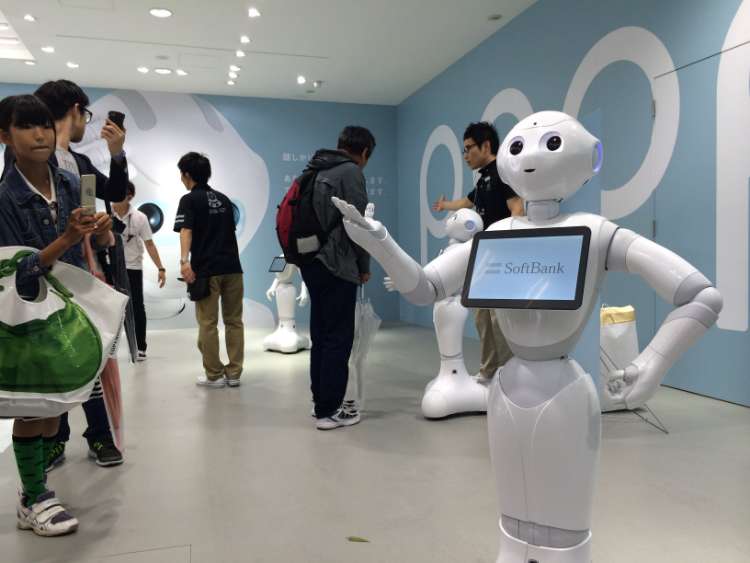 Pionir Robot Hotel di Dunia