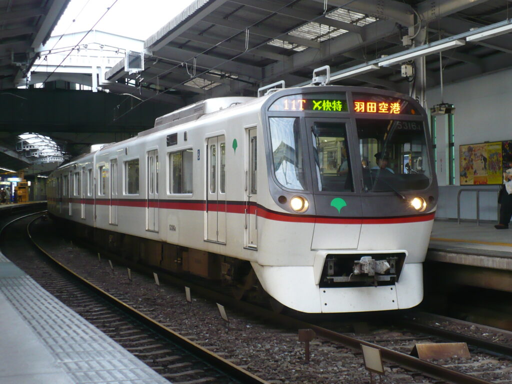Kereta Lokal = Futsu (普通)
