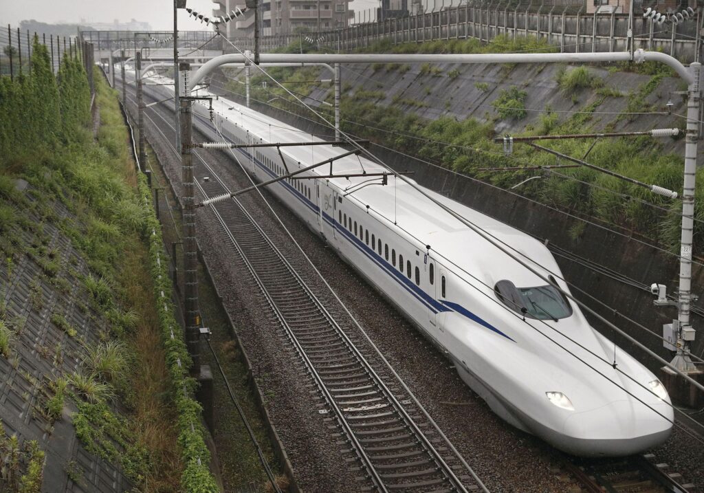 Kereta Rapid = Kaisoku (快速)